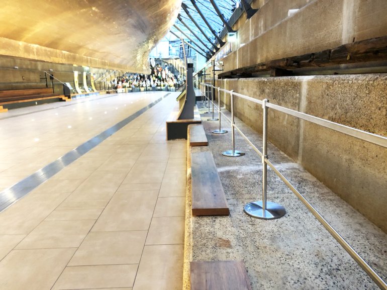 Absolute custom-made stanchion solution protecting the Rock Elm Plank at the Cutty Sark. Absolute custom-made stanchion solution protecting the Rock Elm Plank at the Cutty Sark.